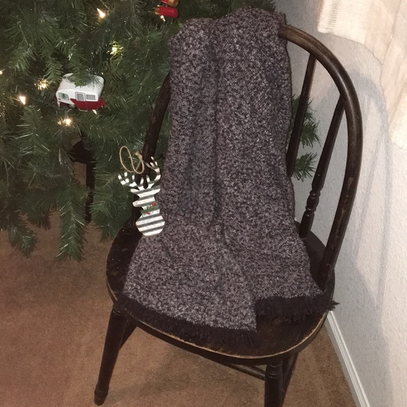 Accessories - 3/$24 Fuzzy Grey Blanket Scarf